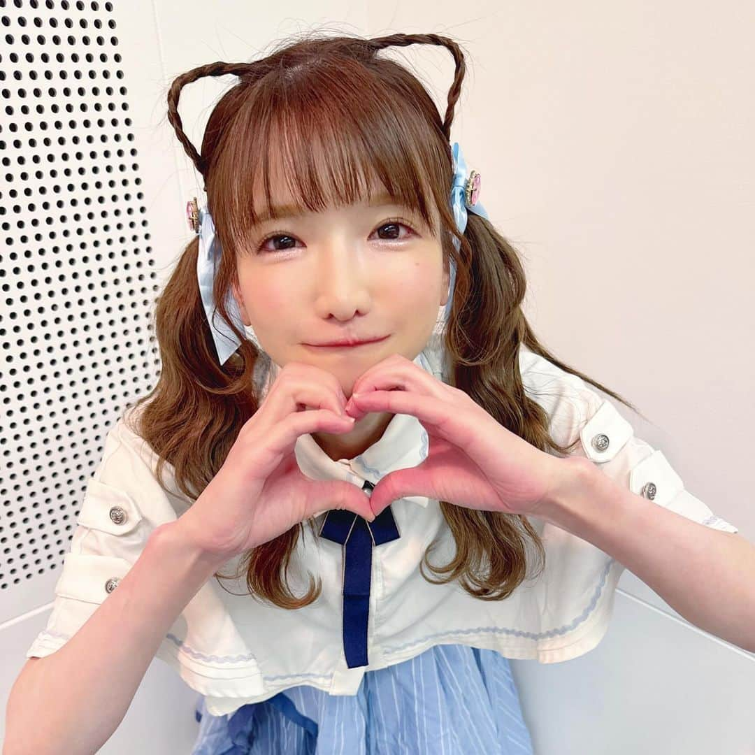 もえのあずきのインスタグラム：「にゃんにゃんにゃんヘア🐱 #にゃんにゃんにゃん#猫耳ヘア#もえあず#ツインテール#もえあずヘア」