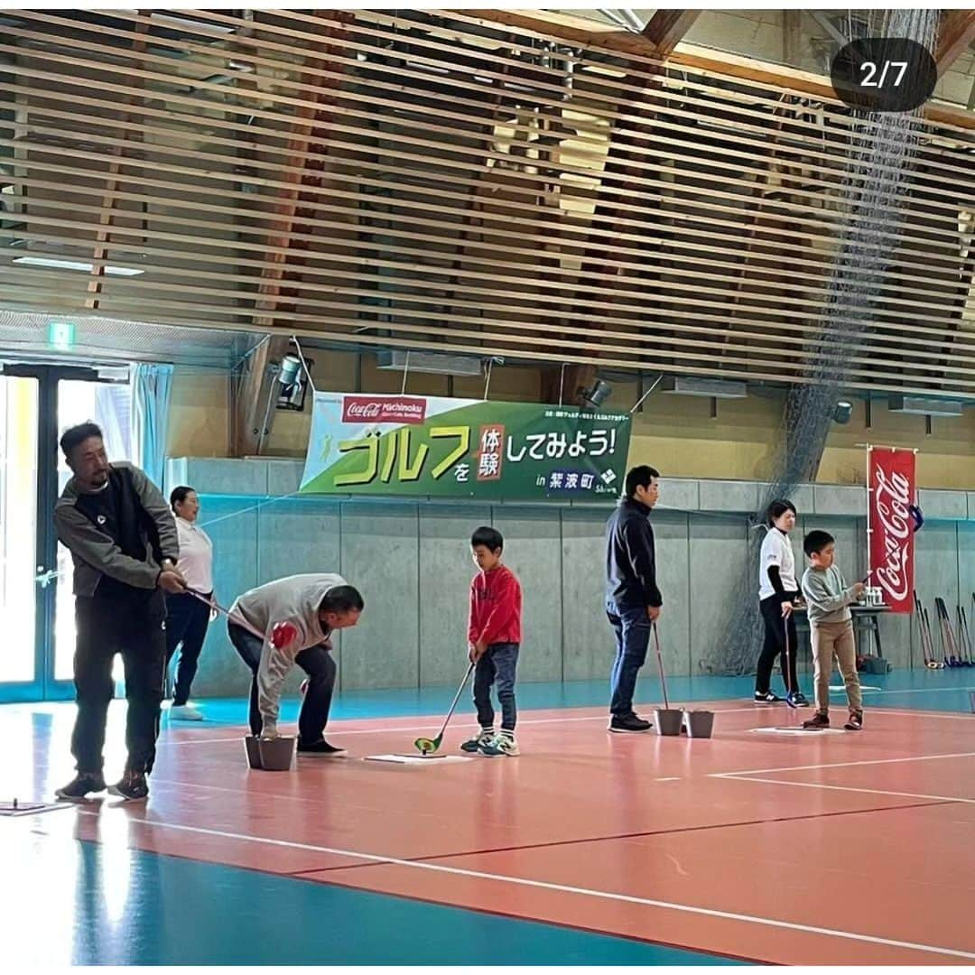 竹末裕美さんのインスタグラム写真 - (竹末裕美Instagram)「先日、岩手県でスナッグゴルフの体験をしていただきました⛳ ゴルフが初めての子がほとんどでしたが、とても楽しかった😊！！と笑顔で帰ってもらえて嬉しかったです✨️ これからも、ゴルフをたくさんの子供達に体験してもらいたいです✨️  #オガールアリーナ #みちのくコカ・コーラボトリングリンク  #スナッグゴルフ #東京ヴェルディ #横峯さくらゴルフアカデミー #横峯さくら」11月15日 17時15分 - hiromitakesue