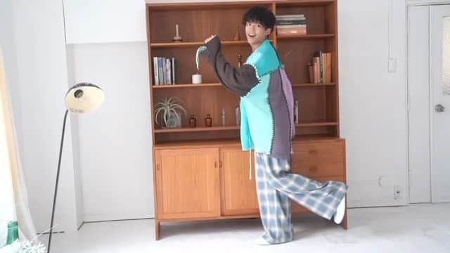 キャストサイズのインスタグラム：「広井雄士さん 2024年カレンダー発売！  オンラインショップにて 特典付きカレンダーとイベントグッズを先行予約販売中♪ https://slfshop.ocnk.net/product-group/107  また、2024年1月8日(月祝)に 「カレンダー発売記念イベント」も開催！ http://slf-ltd.com/2401hiroi/」