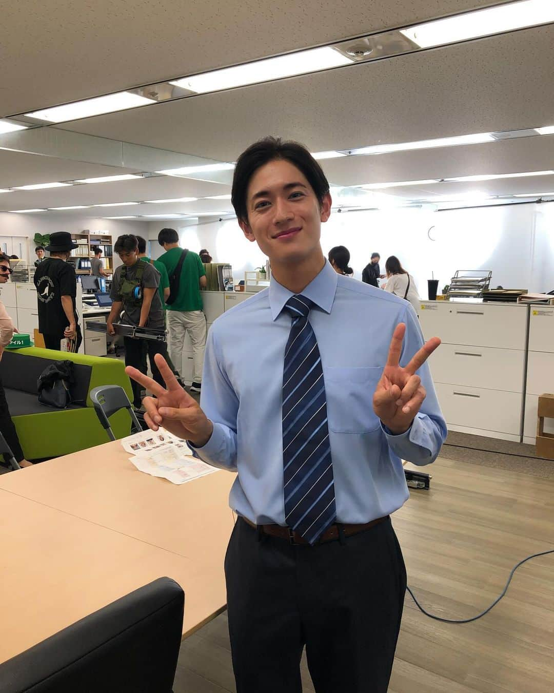 岩城滉太さんのインスタグラム写真 - (岩城滉太Instagram)「「CELF CM」オフショット📸  CM▼ https://youtu.be/SDP7aQh_lWk?si=eqlDLxk3kPfEOA2P  公式HP▼ https://www.celf.biz  #scsk #celf #cm #suits」11月15日 17時31分 - kota_iwaki