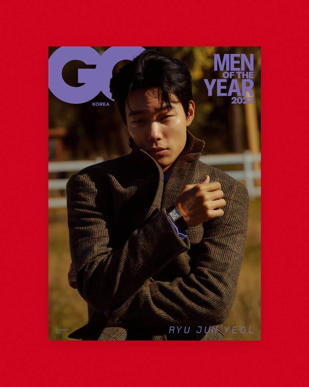 C-JeS エンタテイメントのインスタグラム：「#류준열 #GQKOREA Men of The Year 커버 공개 📸  강렬한 마초 느낌 🔥  확신의 분위기 천재 @ryusdb  미소 절로 지어지는 올해의 남자 🖤 준열 배우의 더 많은 화보 기대해주세요!  #RYUJUNYEOL #씨제스타그램 #cjestagram」