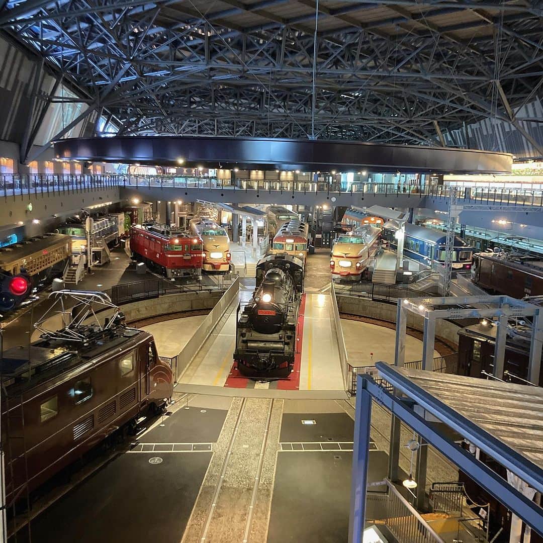 TOBU RAILWAY（東武鉄道）さんのインスタグラム写真 - (TOBU RAILWAY（東武鉄道）Instagram)「. . 📍Omiya – The Railway Museum and Hakushakutei Enjoy Omiya, the Town of Railways! . Omiya is referred to as the Town of Railways. This area boasts The Railway Museum, which is the largest of its kind in Japan. A wide range of train cars are displayed here, from Japan’s first locomotives to its modern Shinkansen trains. Visitors can enjoy looking at these trains, and also directly experience them while enjoying the museum’s many railway learning programs.  Both adults and children will have an amazing time! After visiting The Railway Museum, be sure to drop by Hakushakutei, a restaurant located around a 5 minute walk from the east exit of Omiya Station!  The Omiya local cuisine Napolitan pasta is a masterpiece, said to often be eaten by railway workers in Omiya! Both places are great to visit while strolling through Omiya! 📸by @saeco_saeko @kawauso_no.1 Thank you ! . . . . Please comment "💛" if you impressed from this post. Also saving posts is very convenient when you look again :) . . #visituslater #stayinspired #nexttripdestination . . #omiya #therailwaymuseum #coffeeshop #hakusyakutei#placetovisit #recommend #japantrip #travelgram #tobujapantrip #unknownjapan #jp_gallery #visitjapan #japan_of_insta #art_of_japan #instatravel #japan #instagood #travel_japan #exoloretheworld #ig_japan #explorejapan #travelinjapan #beautifuldestinations #toburailway #japan_vacations」11月15日 18時00分 - tobu_japan_trip