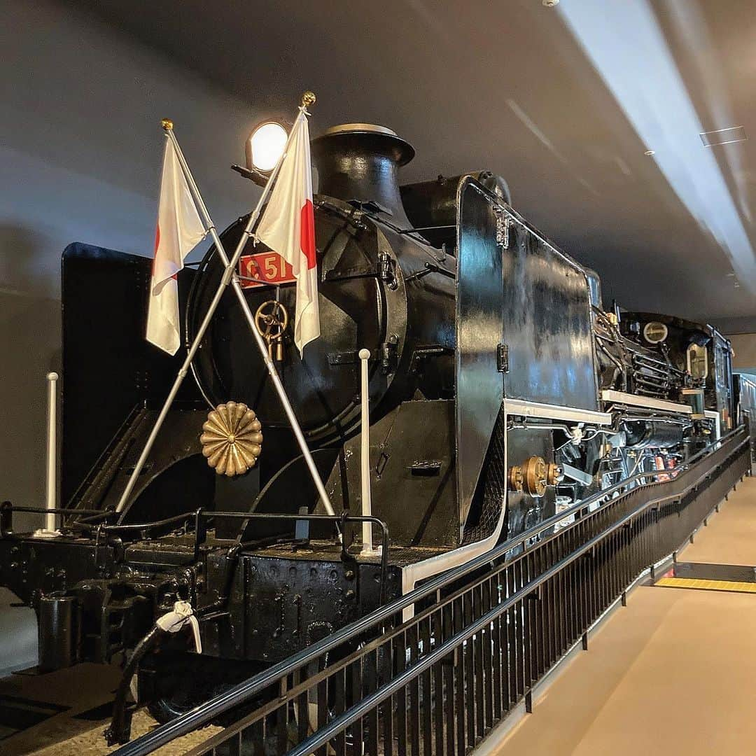 TOBU RAILWAY（東武鉄道）さんのインスタグラム写真 - (TOBU RAILWAY（東武鉄道）Instagram)「. . 📍Omiya – The Railway Museum and Hakushakutei Enjoy Omiya, the Town of Railways! . Omiya is referred to as the Town of Railways. This area boasts The Railway Museum, which is the largest of its kind in Japan. A wide range of train cars are displayed here, from Japan’s first locomotives to its modern Shinkansen trains. Visitors can enjoy looking at these trains, and also directly experience them while enjoying the museum’s many railway learning programs.  Both adults and children will have an amazing time! After visiting The Railway Museum, be sure to drop by Hakushakutei, a restaurant located around a 5 minute walk from the east exit of Omiya Station!  The Omiya local cuisine Napolitan pasta is a masterpiece, said to often be eaten by railway workers in Omiya! Both places are great to visit while strolling through Omiya! 📸by @saeco_saeko @kawauso_no.1 Thank you ! . . . . Please comment "💛" if you impressed from this post. Also saving posts is very convenient when you look again :) . . #visituslater #stayinspired #nexttripdestination . . #omiya #therailwaymuseum #coffeeshop #hakusyakutei#placetovisit #recommend #japantrip #travelgram #tobujapantrip #unknownjapan #jp_gallery #visitjapan #japan_of_insta #art_of_japan #instatravel #japan #instagood #travel_japan #exoloretheworld #ig_japan #explorejapan #travelinjapan #beautifuldestinations #toburailway #japan_vacations」11月15日 18時00分 - tobu_japan_trip