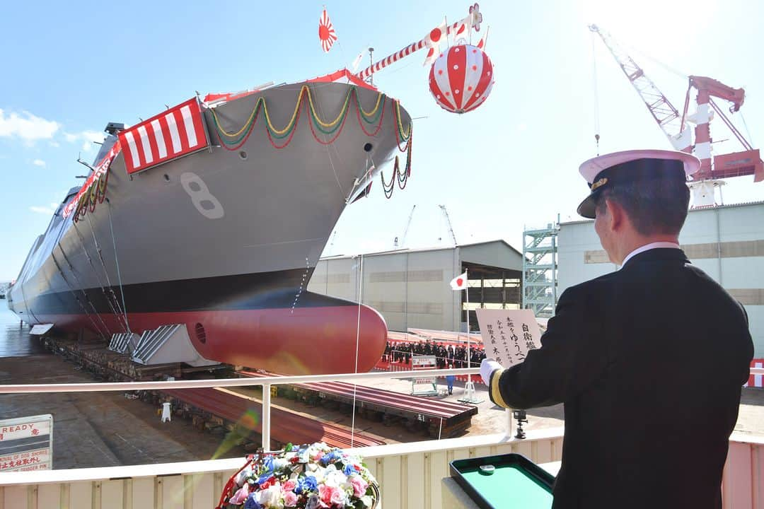 海上自衛隊さんのインスタグラム写真 - (海上自衛隊Instagram)「11月14日、三菱重工マリタイムシステムズ(株)玉野本社工場において、もがみ型護衛艦8番艦の命名式・進水式が行われ「#ゆうべつ」と命名されました。北海道を流れる #湧別川 本流から名前をいただきました。  14 NOV, the naming and launching ceremony was held at Tamano Works, Mitsubishi Heavy Industries Maritime Systems Co.,Ltd. The newest 8th MOGAMI class #FFM was named #YUBETSU, comes from the main stream of “Yubetsu River”, which flows through Hokkaido.」11月15日 18時02分 - jmsdf_pr