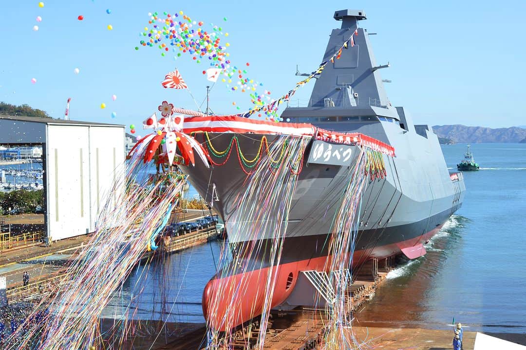海上自衛隊のインスタグラム：「11月14日、三菱重工マリタイムシステムズ(株)玉野本社工場において、もがみ型護衛艦8番艦の命名式・進水式が行われ「#ゆうべつ」と命名されました。北海道を流れる #湧別川 本流から名前をいただきました。  14 NOV, the naming and launching ceremony was held at Tamano Works, Mitsubishi Heavy Industries Maritime Systems Co.,Ltd. The newest 8th MOGAMI class #FFM was named #YUBETSU, comes from the main stream of “Yubetsu River”, which flows through Hokkaido.」