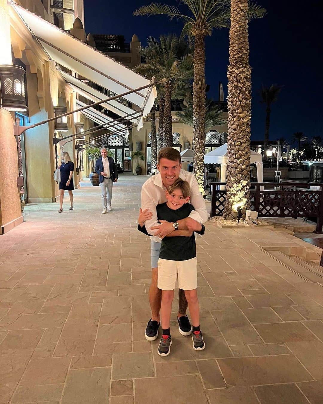 アーロン・ラムジーさんのインスタグラム写真 - (アーロン・ラムジーInstagram)「Happy Birthday Sonny boy 💙🥰」11月15日 18時24分 - aaronramsey