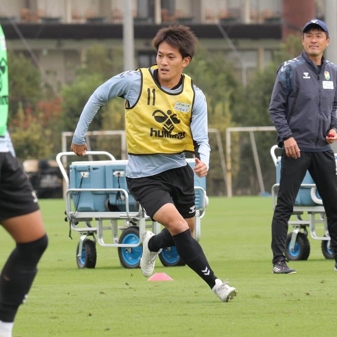 ジェフユナイテッド市原・千葉さんのインスタグラム写真 - (ジェフユナイテッド市原・千葉Instagram)「⚽️ #11月15日 #今こそ!WINBYAL2023  本日のユナパをお届け⚽️  #jefunited #ジェフ千葉 #ユナパレポ #jleague #winbyall」11月15日 18時31分 - jefunited_chiba_official