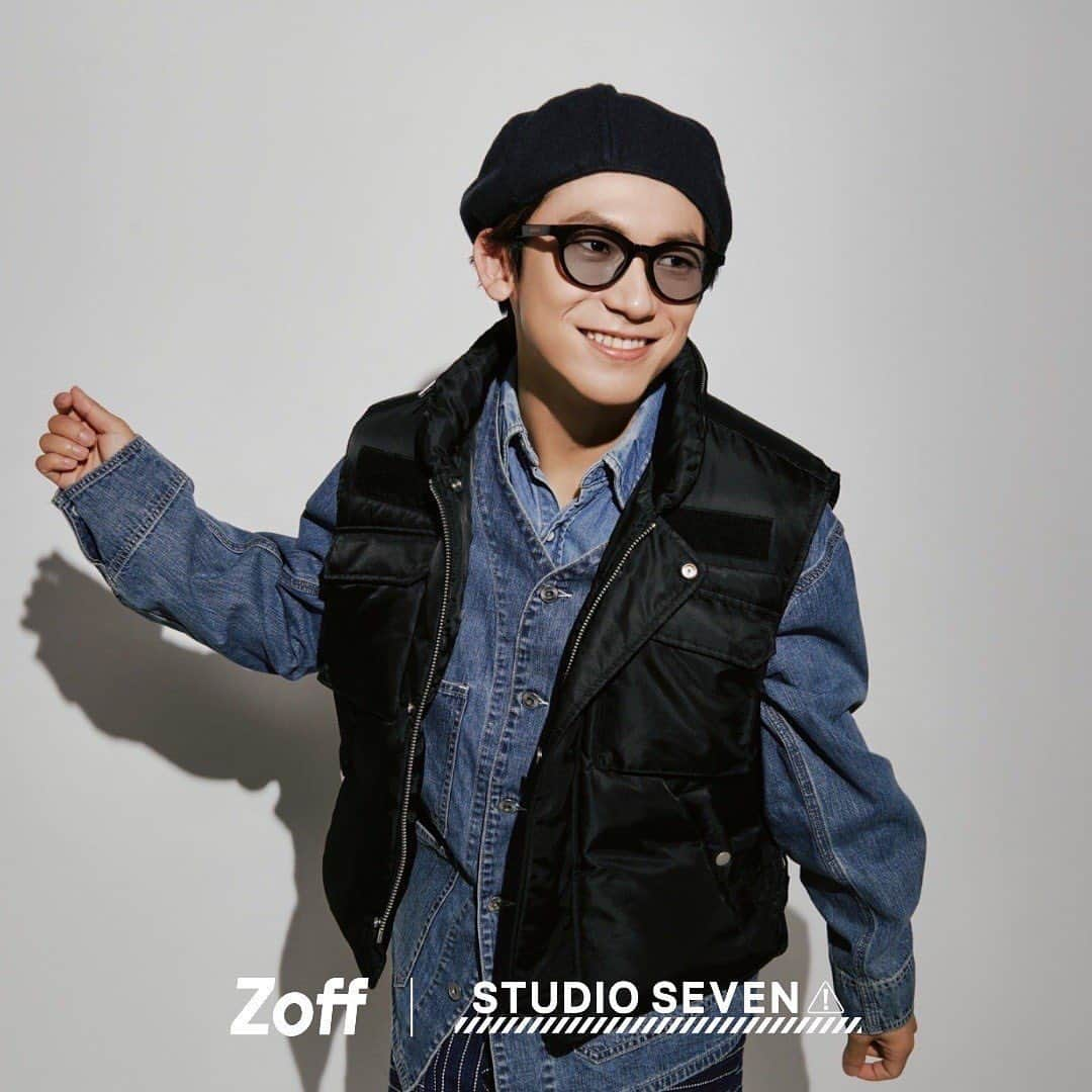 SEVENさんのインスタグラム写真 - (SEVENInstagram)「12/1(金)、全国のZoff店舗と Zoff公式オンラインストアにて STUDIO SEVENと @zoff_eyewear とのコラボレーションアイウェアを発売致します👓  発売に先駆け、Zoff Marche イオンモールナゴヤドーム前店にて11/17(金)-11/19(日)の期間、 先行でアイウェアの試着と関連アイテムの販売を行います。  発売前にご覧頂ける期間限定の開催となりますので、 お近くの方はぜひご来店下さい。  ■Zoff Marche イオンモールナゴヤドーム前 📍愛知県名古屋市東区矢田南4-102-3 イオンモールナゴヤドーム前 3F 11/17(金)-11/19(日)  先行予約を開始中⚠️  ■先行予約 11/16(木)～ ・Zoff公式オンラインストア ・Zoff ZOZOTOWN店  #zoff#ゾフ#studioseven」11月18日 11時00分 - seven.official