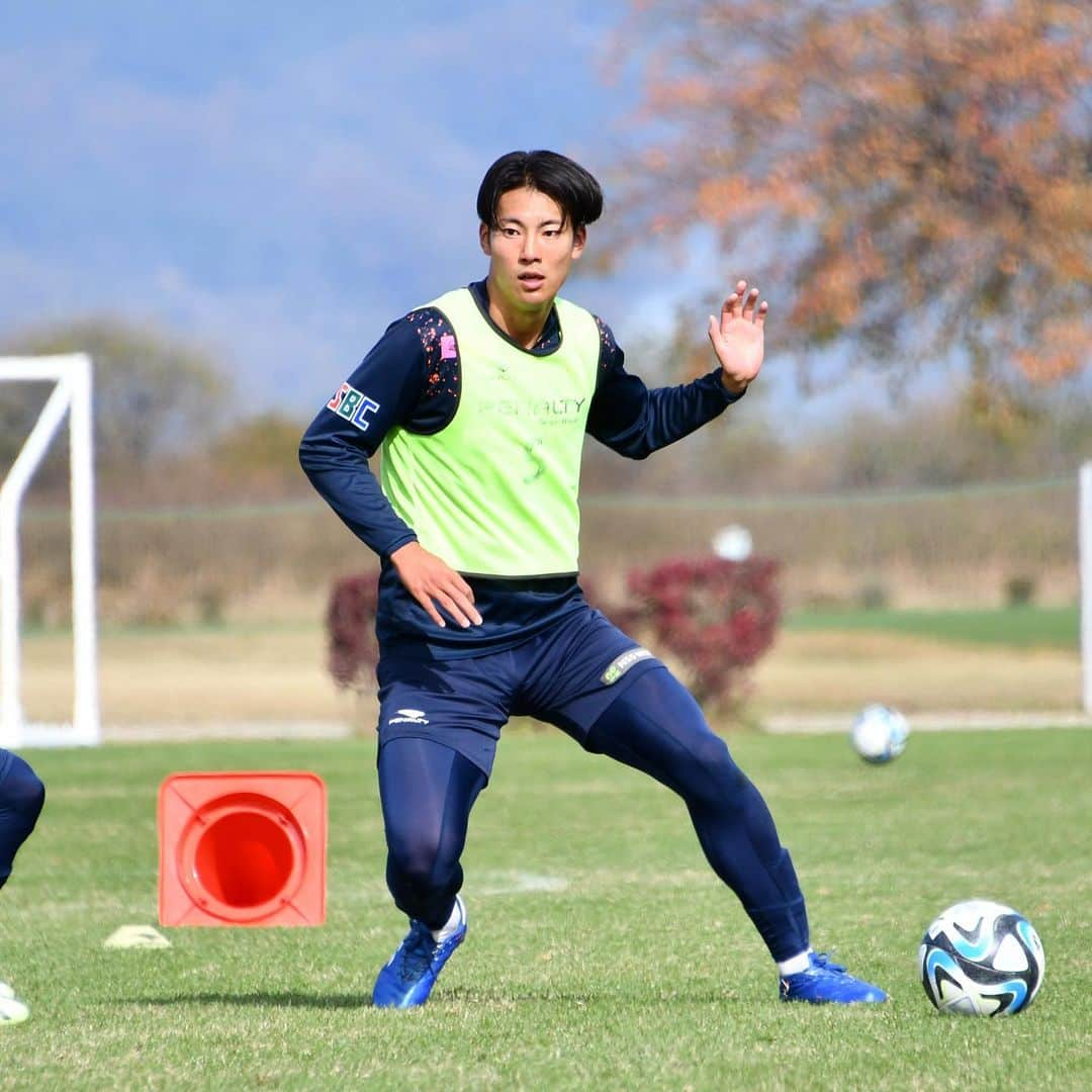 AC長野パルセイロさんのインスタグラム写真 - (AC長野パルセイロInstagram)「. 🟠2023/11/15 Training!! . 🦁🙌 . . ▼next match▼ 11/19(日)14:00 vs北九州🏟長野U . . #長野をオレンジに #prideofnagano #acnp #パルセイロ #ac長野パルセイロ #長野 #jリーグ」11月15日 18時41分 - acnaganoparceiro.official