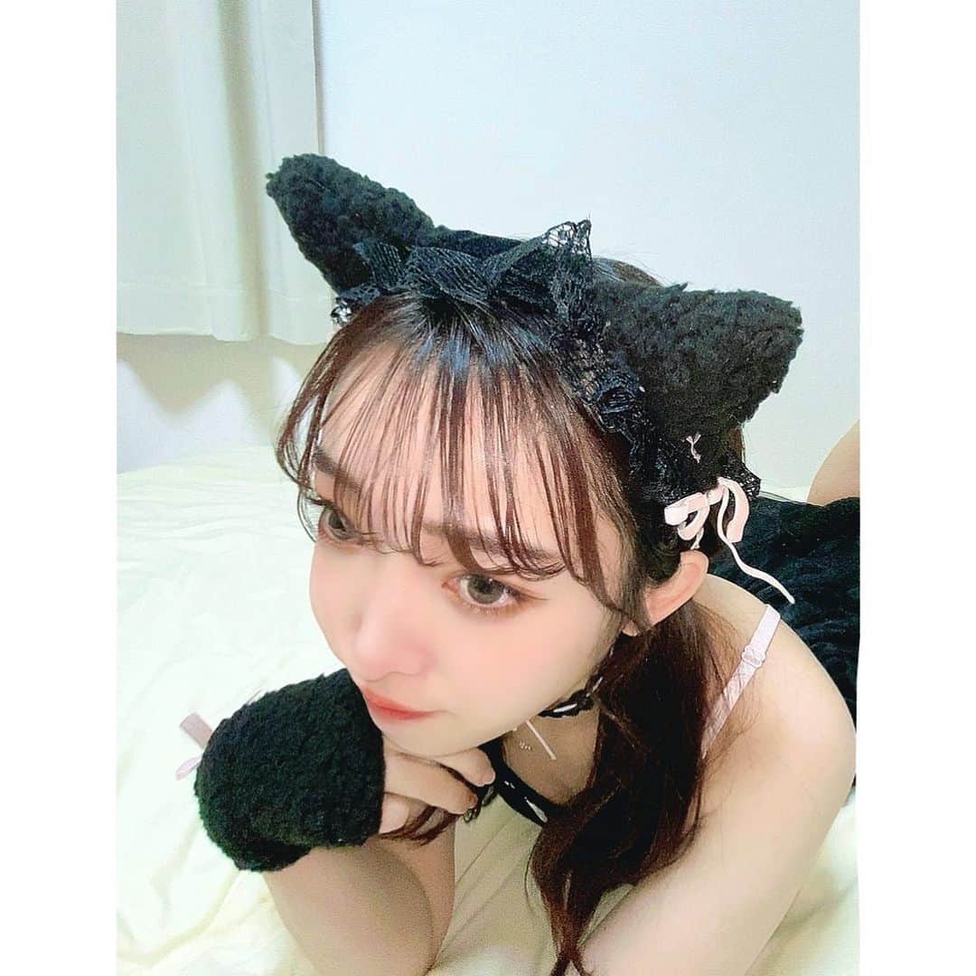 みなみさんのインスタグラム写真 - (みなみInstagram)「えっとハロウィンって終わった？🐈‍⬛🎀…///」11月15日 18時53分 - mn2ddy