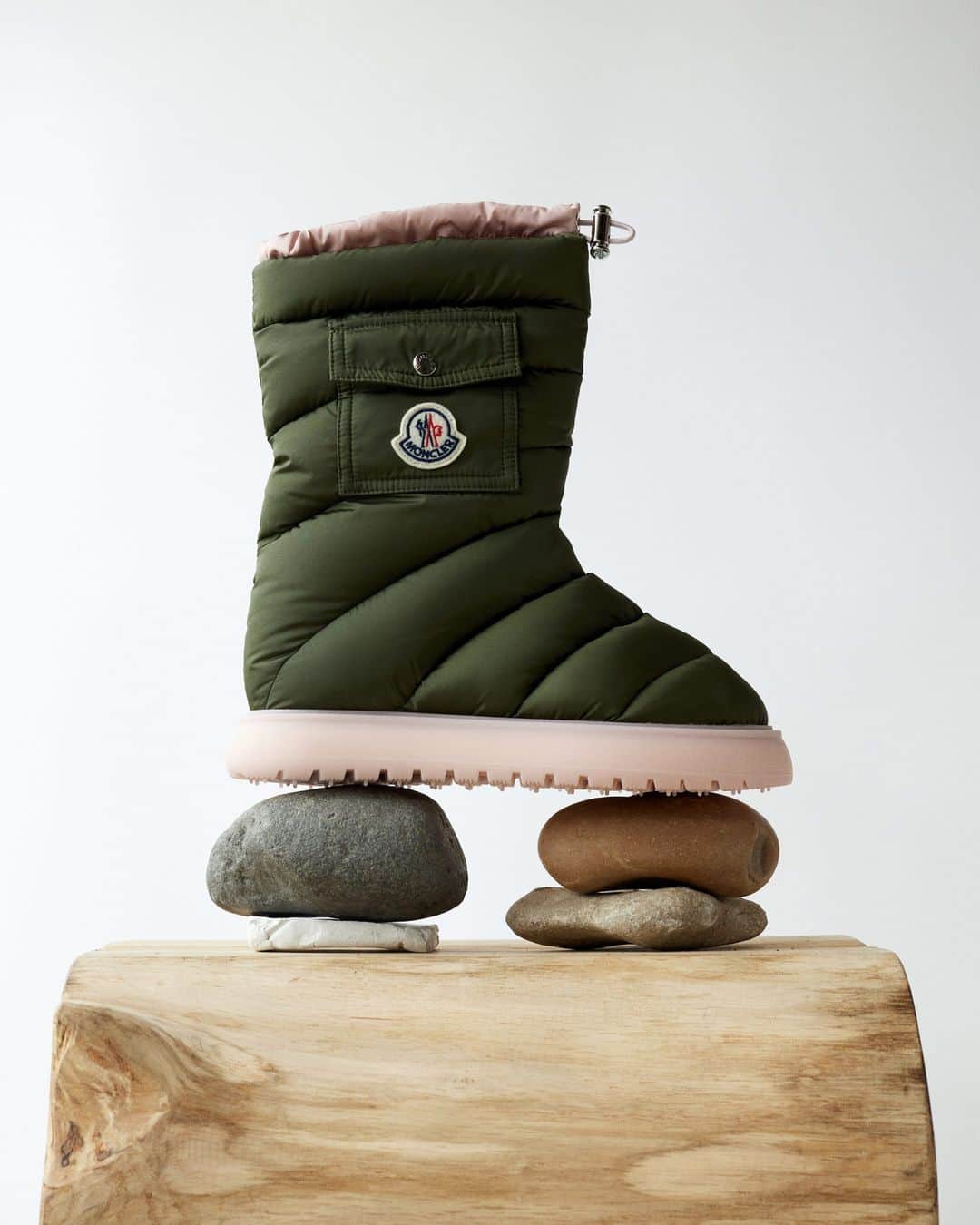MATCHESFASHION.COMのインスタグラム：「Master slope style this season with @moncler’s Gaia boot. Tap to shop the edit.」