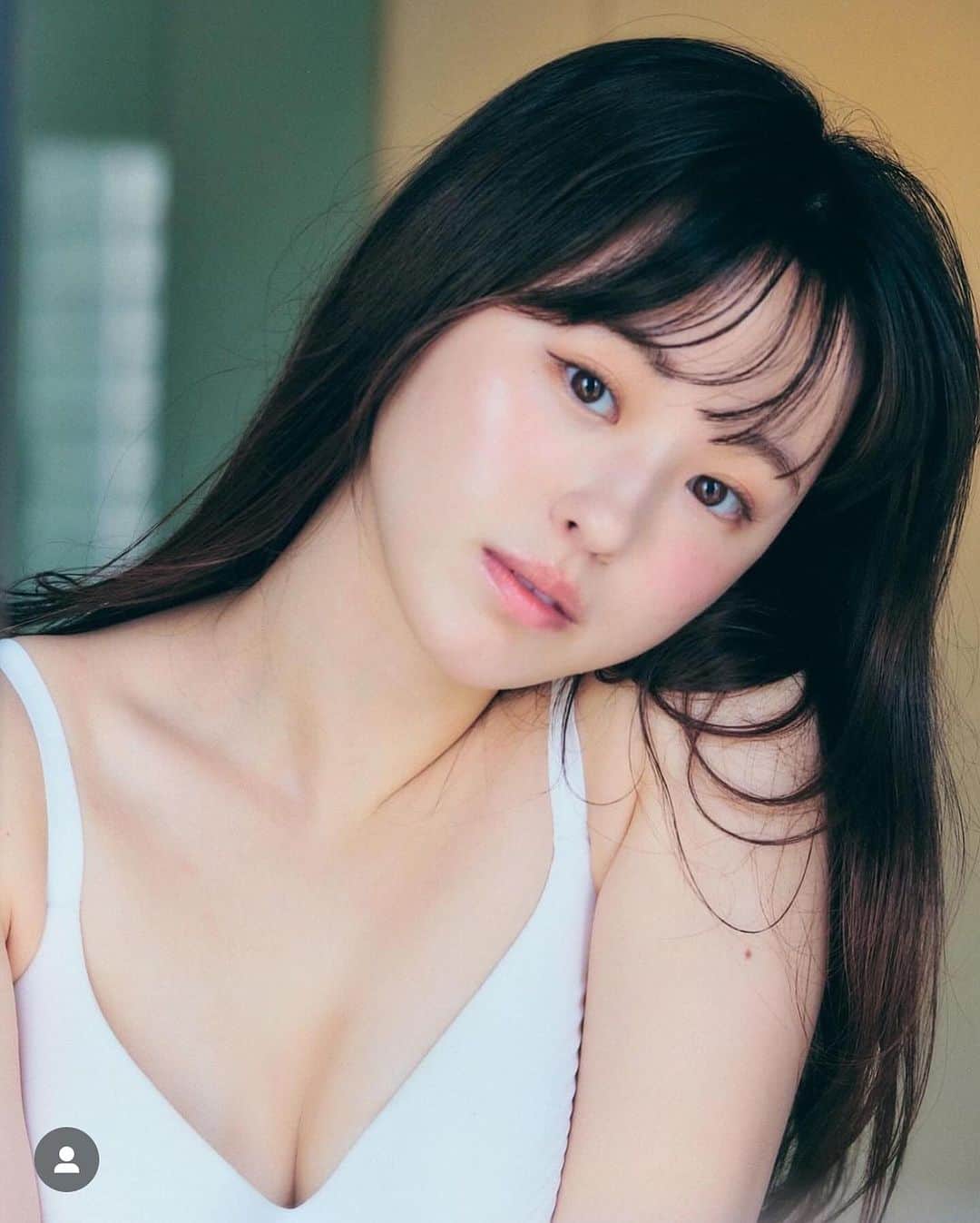 やのあんなさんのインスタグラム写真 - (やのあんなInstagram)「最近ひそかにモデルの仕事が増えてて嬉しい。音楽もだけど、写真や動画も自分の大切な表現方法のひとつだから。仕事も作品作りも、ぜひお声掛けくださいませ🤍 もちろん、音楽のセッション、コラボも！  誰かと何かを創作する時のキャッチボールがすきなんだよなあ  📷 @tomokazu_sasaki」11月15日 19時01分 - anna_inthesea