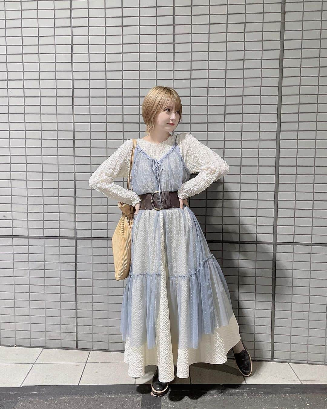 こばしり。さんのインスタグラム写真 - (こばしり。Instagram)「ふわふわ系の服、ハマってる☁️  3枚目からは写るんですの写真💭 少し前にお母さんと浜松に行ったんだ、写真も全部お母さんに撮ってもらった📸」11月15日 19時18分 - lovetomato_24