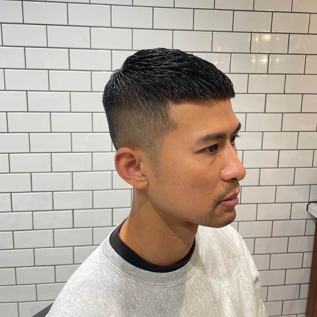 フリーマンズスポーティングクラブのインスタグラム：「FSC - FUTAKOTAMAGAWA BARBER💈  ⁡ HAIR CUT ¥6,600(tax incl.) made by @yosukekozai   #freemanssportingclub  #fscbarber #barbershop #barber #mensgrooming」