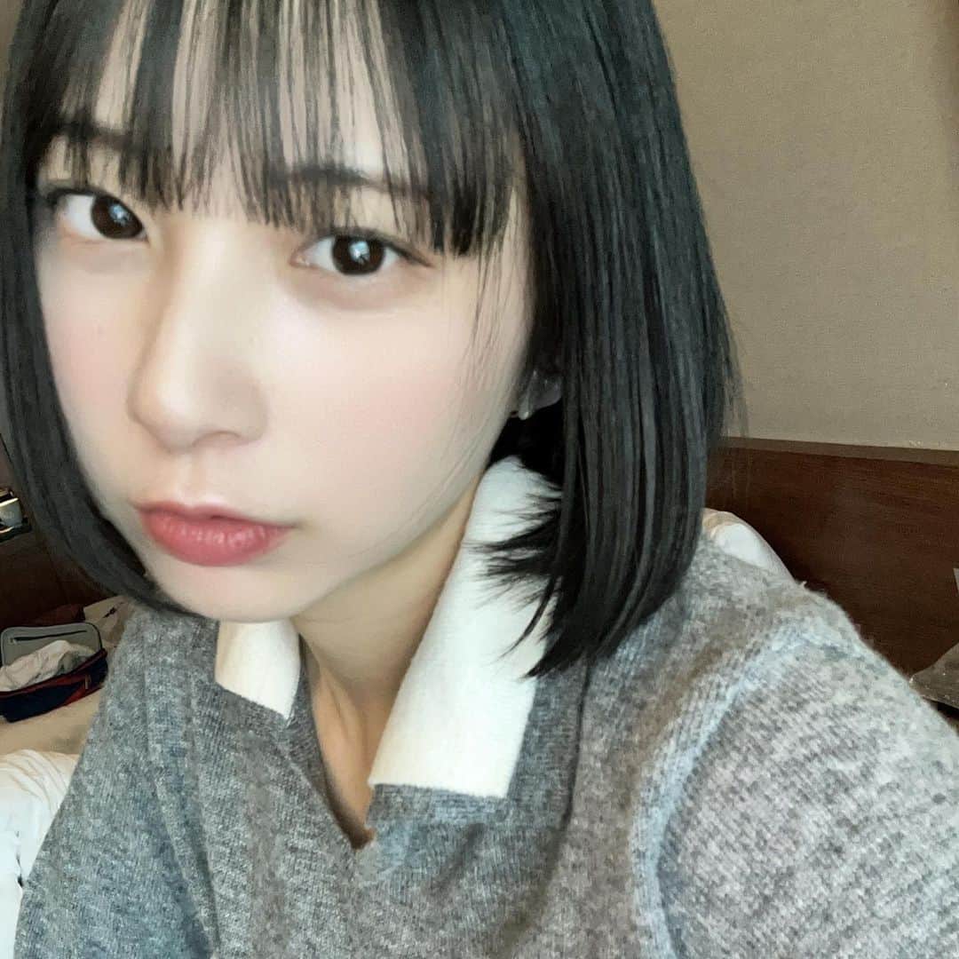 まなこのインスタグラム：「ちょっと遠出した時の  #셀카 #오오티디 #ootd #ボブ #黒髪 #옷스타그램」