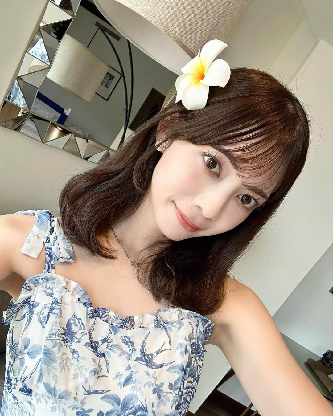 大薮未来さんのインスタグラム写真 - (大薮未来Instagram)「先日Guamに〜🌺 これから暫くはGuam投稿続きます♡  旅行の前に @unelimit_kurumi さんにお肌のメンテナンスしていただきました〜！ 秋花粉で少し鼻の周りが赤くなってしまっていたので 今回は乳酸菌ピーリングを！♡ ちゃんと一回で赤みが薄くなって嬉しい、、、😢  来月もちゃんと通います♡  #肌ケア #肌質改善 #ヒーリング #pr #肌質改善サロン  #肌ケア　#guam #guamtrip  #trip  #グアム旅行　#イエベ春 #イエベメイク」11月15日 19時31分 - miku_ohyabu