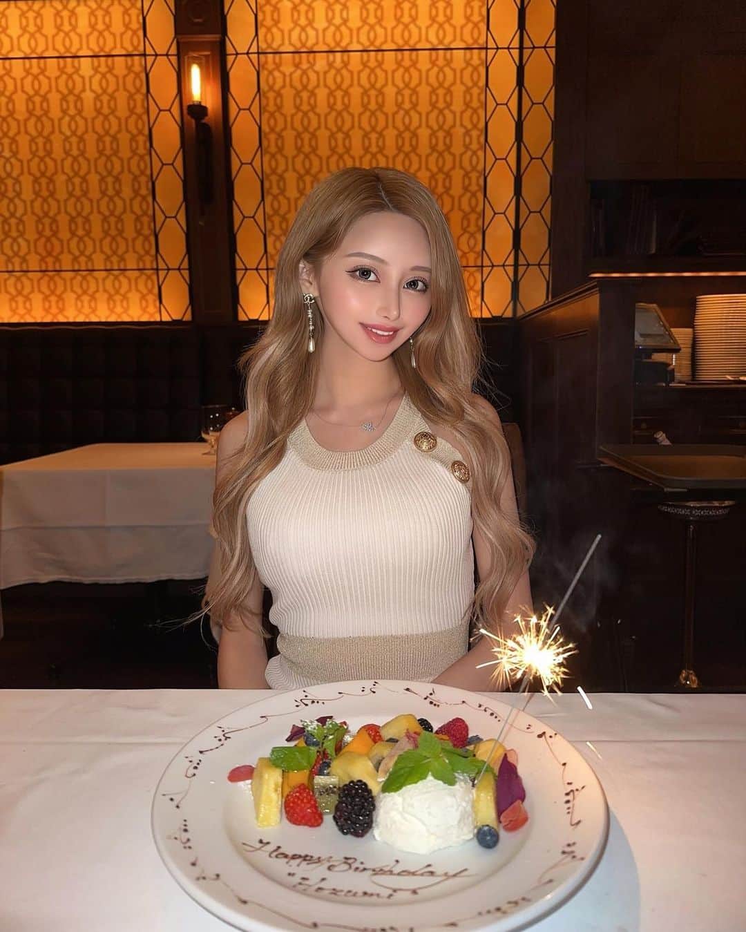 ほずにゃむのインスタグラム：「だいすきなとこで誕生日祝ってもらた🎁⋆* うれちい*.(๓´͈ ˘ `͈๓).*💗」