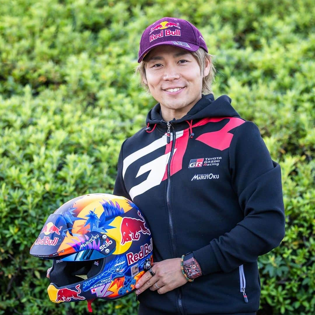 勝田貴元さんのインスタグラム写真 - (勝田貴元Instagram)「Special helmet for my home rally in Japan 🇯🇵 #RallyJapan Big thanks to @uffedesigns and @stilo_official , @redbulljapan !! 今年も #ラリージャパン 特別仕様のヘルメットで👊   #GivesYouWings  #翼を授ける #RedBull  #Uffedesign @officialwrc   📸 @timoanisphotography」11月15日 19時48分 - takamotokatsuta