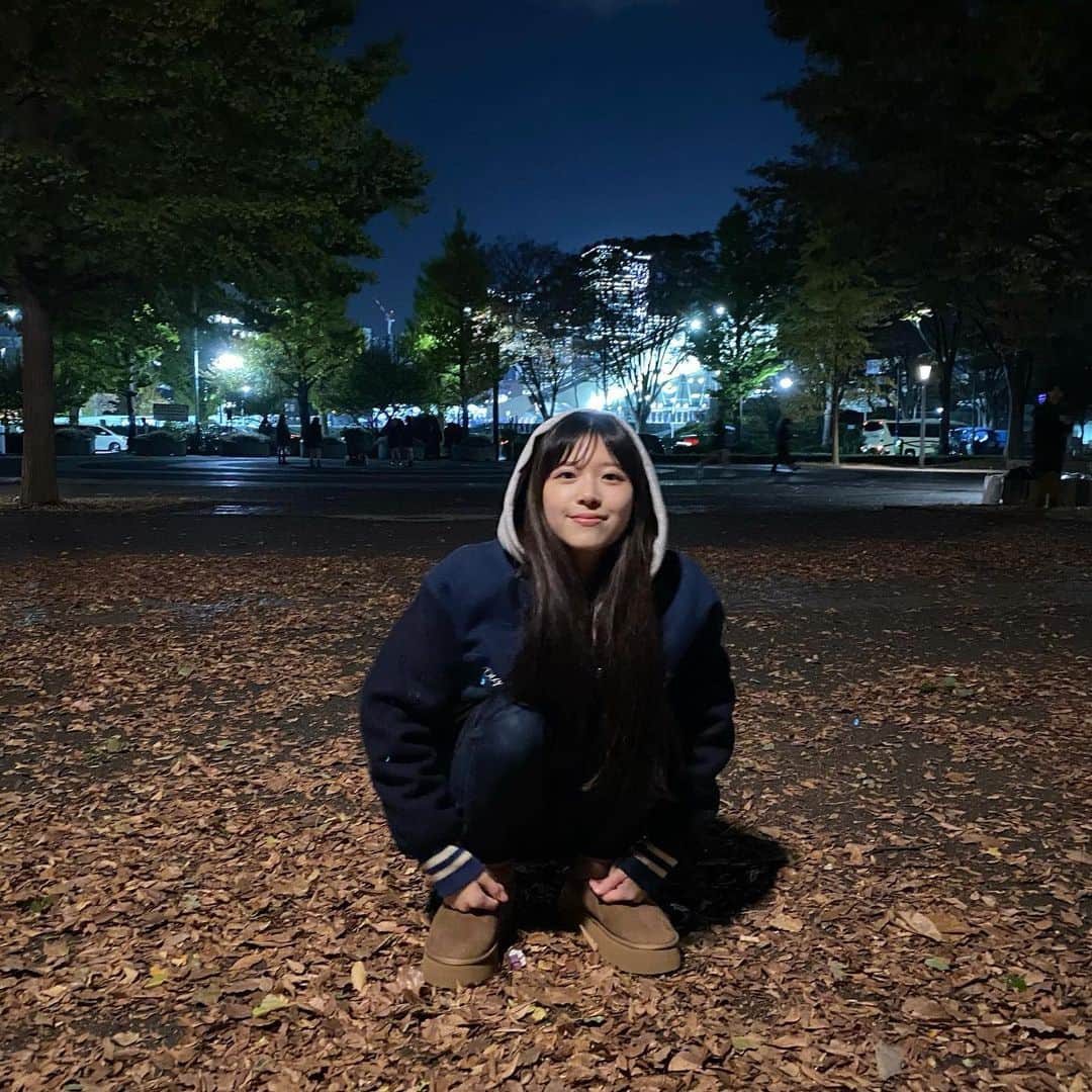 門脇更紗のインスタグラム：「平日、寒い中、路上ライブ 観に来てくれた方ありがとう！  路上ライブの出会いは 素敵だな〜と改めて！感じる！」
