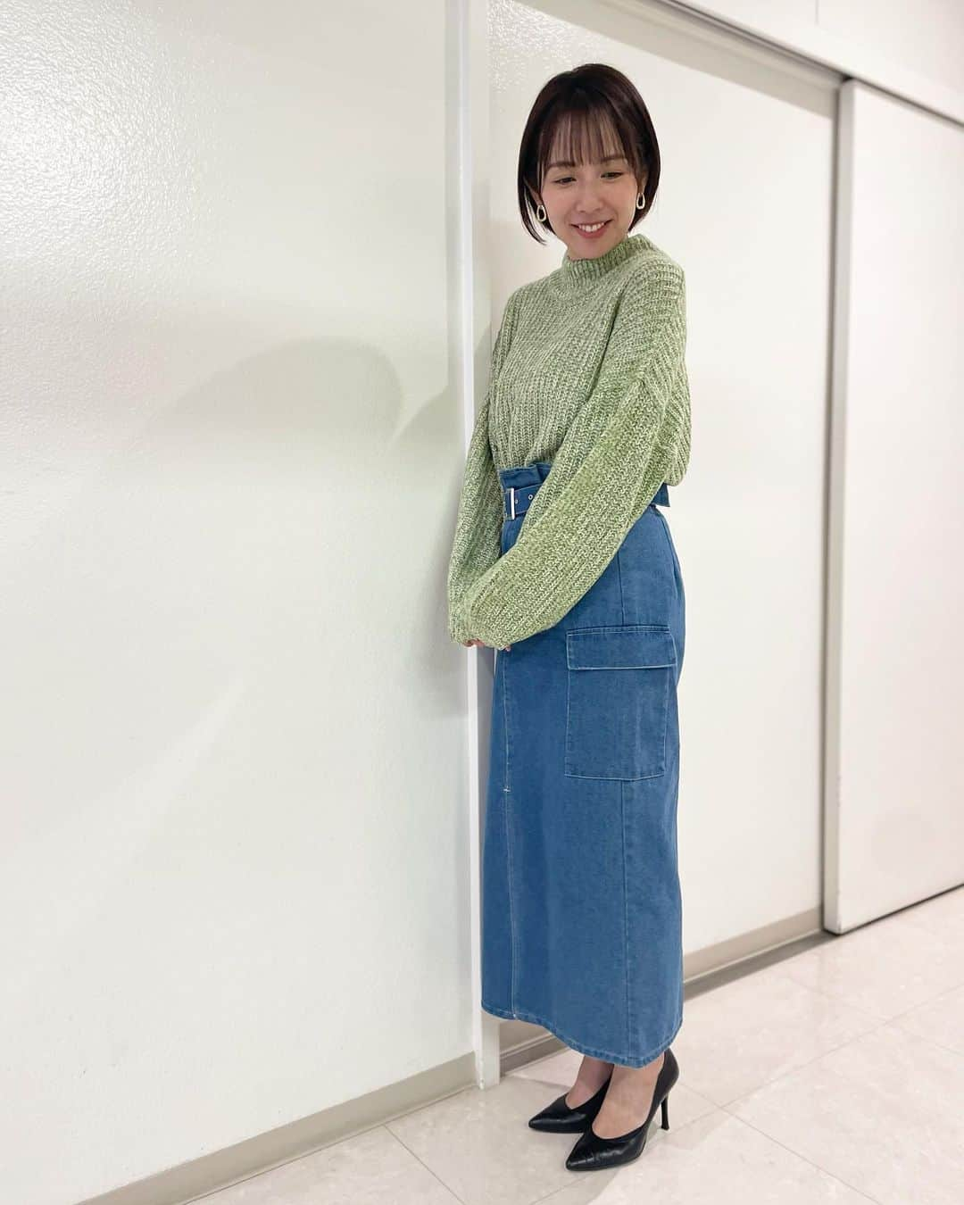 若林翔子さんのインスタグラム写真 - (若林翔子Instagram)「. . もこもこニットの衣装🧶 一気に冬ですね〜😲  そして、毎週番組へのおハガキなどありがとうございます😊 すてきなお手紙、1通1通読ませていただいています🥹 まだまだ寒くなりますから、 皆さんもどうぞご自愛ください😊  ーーーーーーーーーーーーーーーーー  ミヤギテレビ 「ちょっとブレイクタイム」  毎週土曜日　11:35〜 グルメ、新店舗情報、話題のスポットなど 宮城の旬な情報をお届けしています！ ぜひご覧ください🤗  ーーーーーーーーーーーーーーーー  #ミヤギテレビ #ちょっとブレイクタイム #MC #レポーター　#仙台のタレント #仙台のモデル　#仙台のレポーター　#仙台MC #仙台の魅力　#宮城グルメ　#仙台グルメ #宮城の旬情報　#仙台の旬情報 #宮城新店舗　#仙台新店舗 #アパレル　#最新映画情報　#オススメ映画　 #ミヤテレオススメ番組」11月15日 20時20分 - shokowakabayashi1685