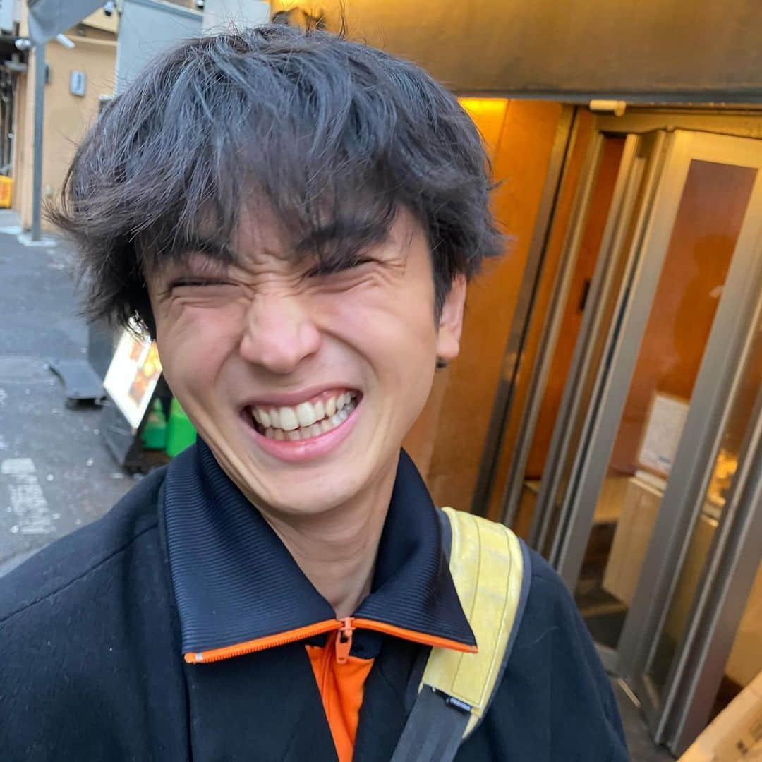 山口葵のインスタグラム：「近い近い」