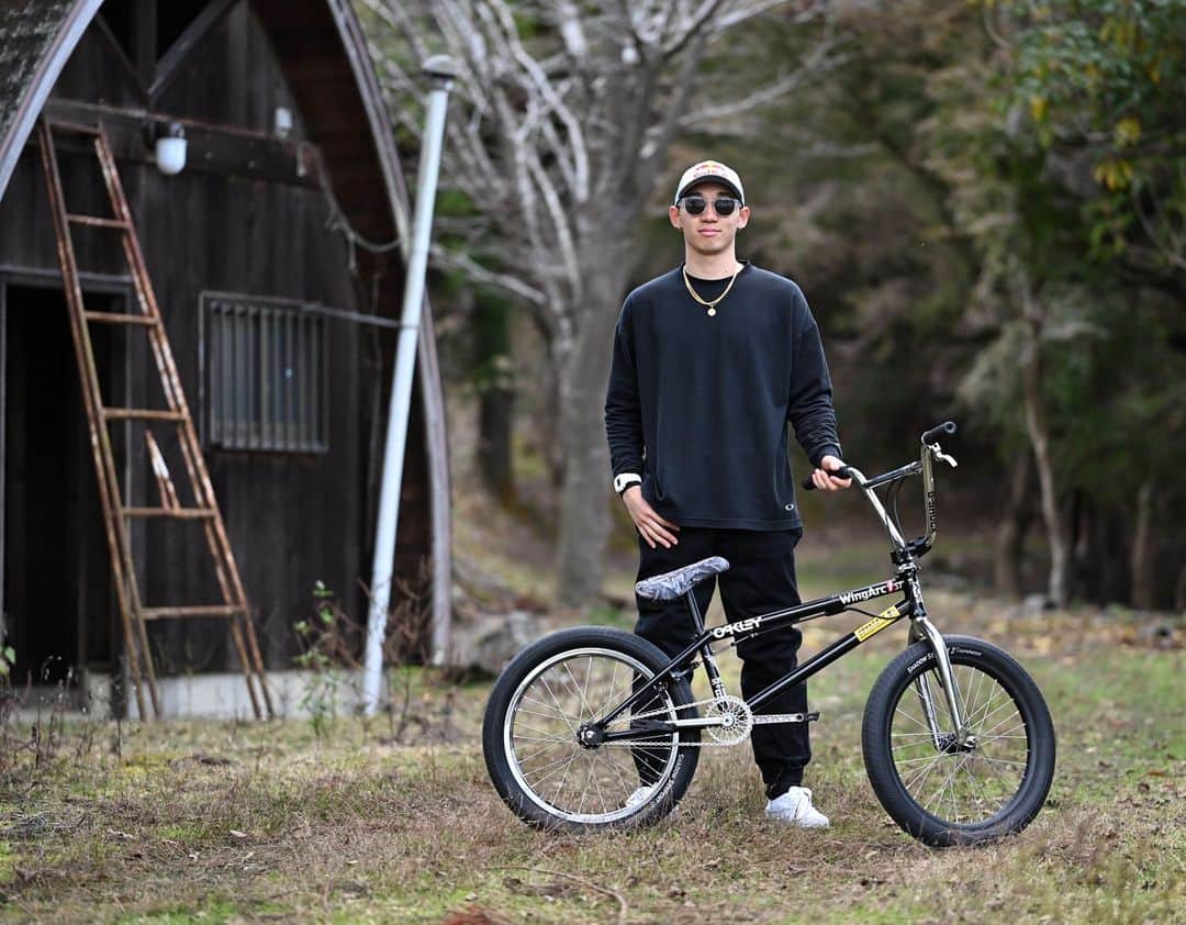 中村輪夢のインスタグラム：「New bike！ Thanks always 🙏❤️ @subrosabrand @jykkbmx  📸　@jason_halayko」