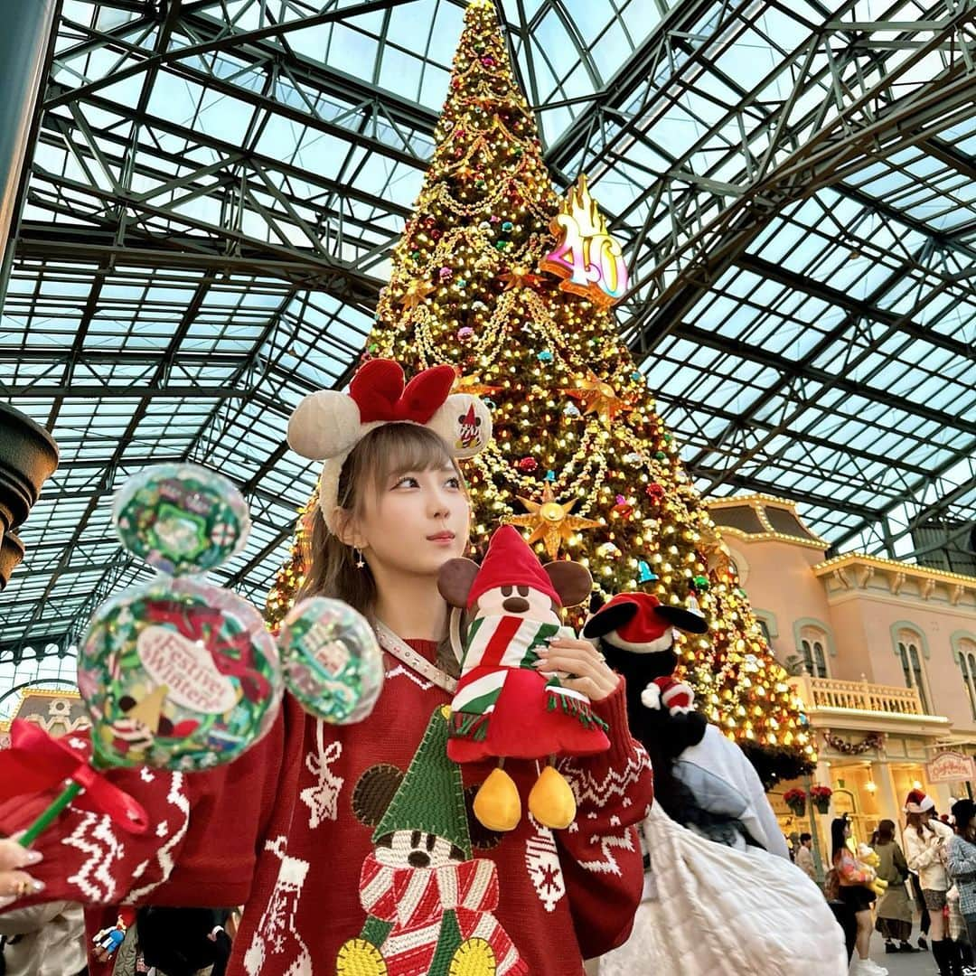 きりたんぽさんのインスタグラム写真 - (きりたんぽInstagram)「今年のクリスマスこそ彼氏と過ごす んだから‼️(まだ出会ってない）  #クリスマスディズニー最高 #足冷えて取れるかと思った #非リアだから寒いのか #次行く時は心身ともに暖かく」11月15日 20時40分 - kiritampopopo