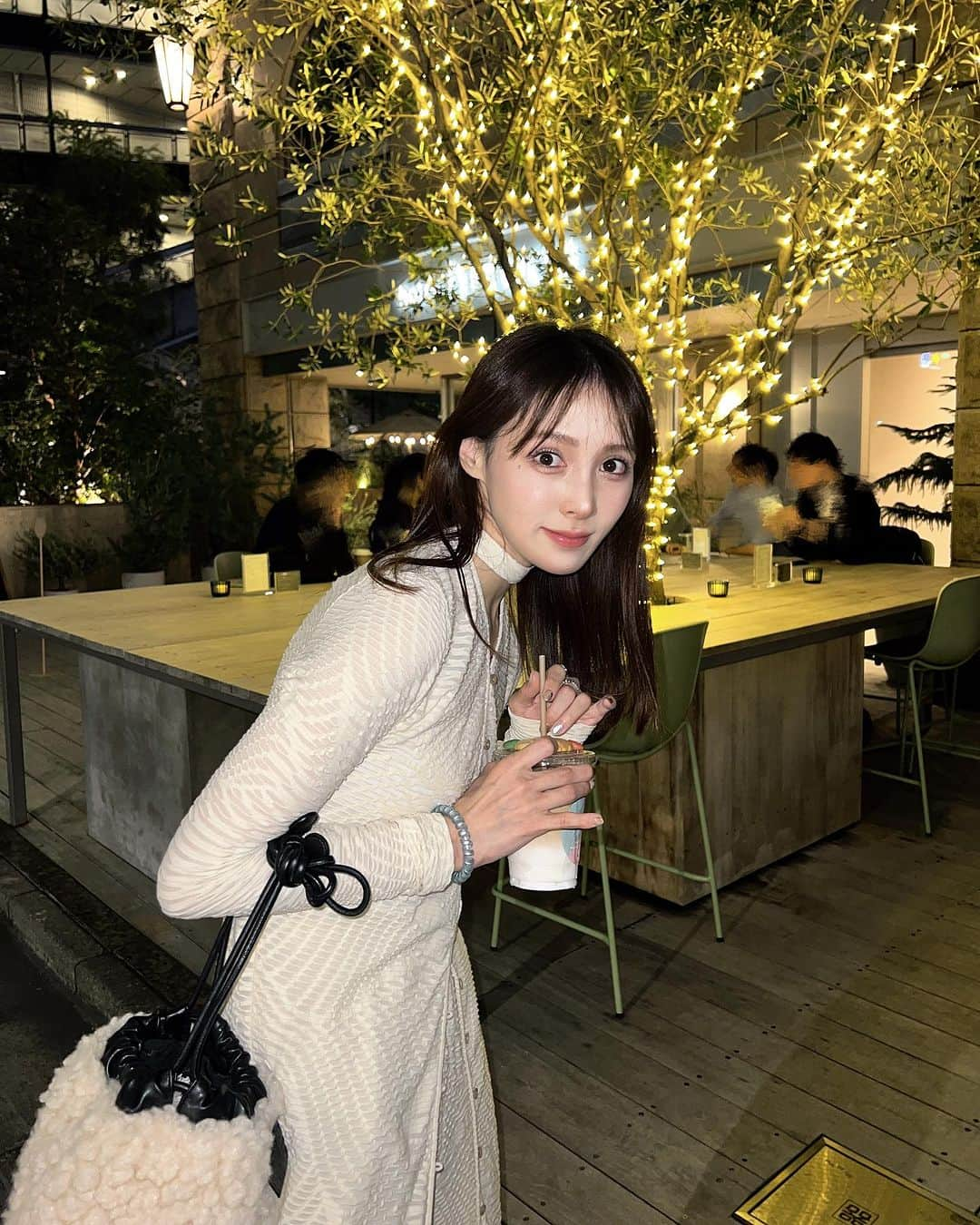 森彩香さんのインスタグラム写真 - (森彩香Instagram)「🤍 前髪とんでもなくバーコードだったの写真見て気づいた 　　 　　 　　 .」11月15日 21時00分 - ayarin_6v6