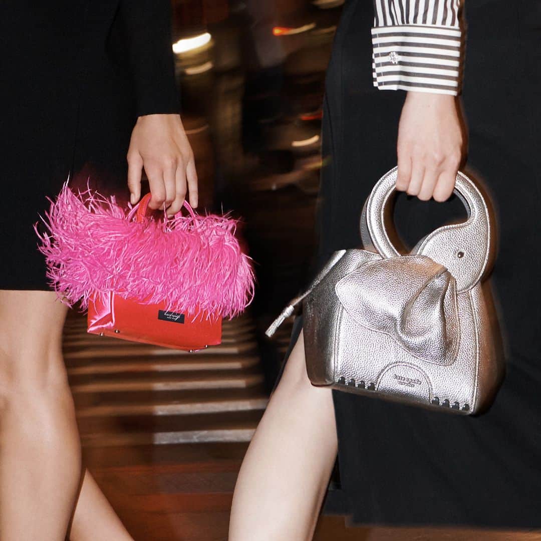 ケイト・スペードのインスタグラム：「楽しさでいっぱいに詰まったバッグ  #katespadeny #katespadejapan #ケイトスペード #ケイトスペードニューヨーク」
