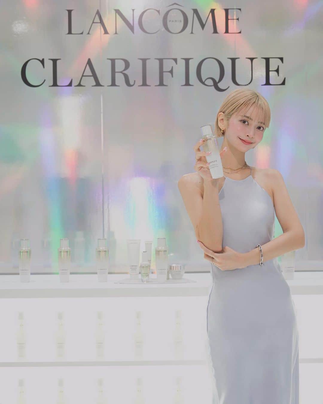 梅村実帆のインスタグラム：「@lancomeofficial の新作発表会へ🤍 大人気化粧水🧴クラリフィックがRenewal 🫧 角質ケアに加えて、保湿効果が従来の8倍になったそう こりゃ使うの楽しみすぎる~🧖🏻‍♀️✨ 肌診断の結果も良かった🩷(キメと毛穴が課題😅) #PR #クラリフィック #満たされ透明肌 #lancomeskincare」