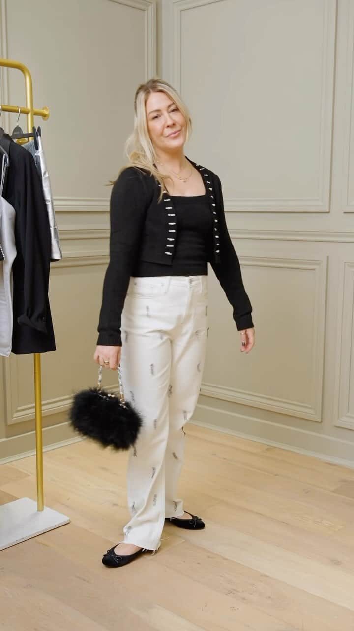 River Islandのインスタグラム：「Need inspiration on how to style embellished jeans? RI denim buyer Jessica has you covered (and she knows her stuff).  #ImWearingRI #Linkinbio to shop  White embellished jeans - 902220 Black diamante bandeau top - 903196 Silver long sleeve top - 904085 Silver diamante bag - 901272」