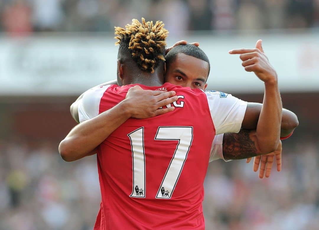 セオ・ウォルコットのインスタグラム：「What a guy! Congratulations on a fantastic career @17alexsong Wishing you all the best in this next chapter of your life.」