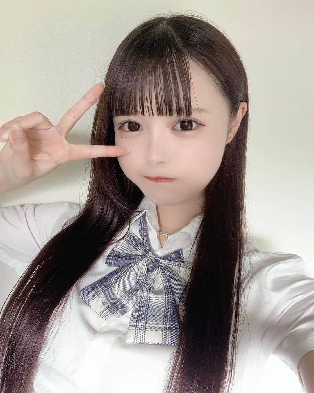 心花りりさんのインスタグラム写真 - (心花りりInstagram)「𓈒 せーんぱい♡ 放課後デートしたいです⊂( ᴖ ̫ᴖ)⊃ ⊂(ᴖ ̫ᴖ )⊃♩♩♩」11月15日 21時28分 - riri_ilife