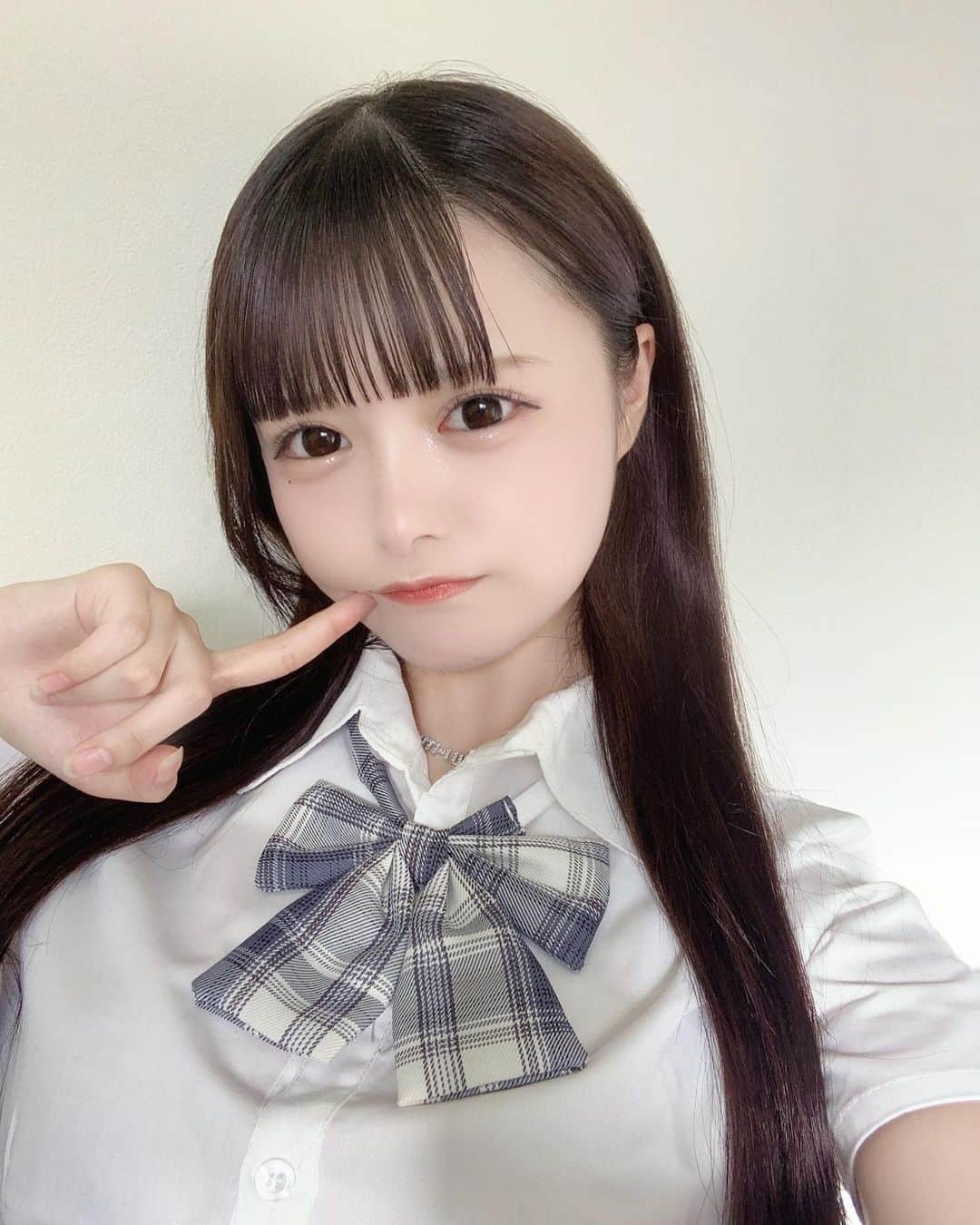 心花りりさんのインスタグラム写真 - (心花りりInstagram)「𓈒 せーんぱい♡ 放課後デートしたいです⊂( ᴖ ̫ᴖ)⊃ ⊂(ᴖ ̫ᴖ )⊃♩♩♩」11月15日 21時28分 - riri_ilife