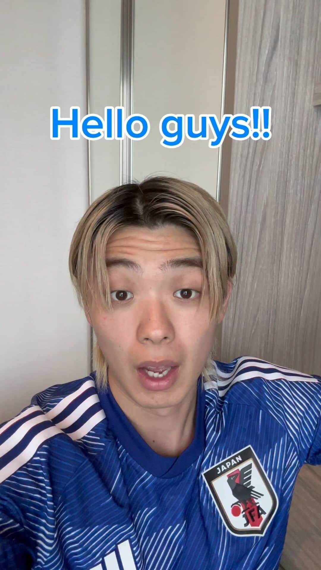 木村太陽のインスタグラム：「Please vote for me 🙏  https://www.the-afc.com/en/national/afc_asian_cup/superfan_landing_-_eng.html?videoId=7  I'm waiting for lots of votes and comments🤩🤩 See you in Qatar 🇶🇦  #acl#acl2023#afcasiancup2023 #football」