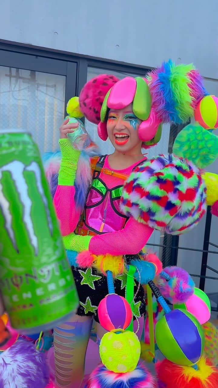 KAWAII MONSTER CAFEのインスタグラム：「Which color monster do you like？💛💚🩷  どの色のMONSTERが好き？🫶🏼  #kawaiimonstercafe #monsterx #monstergirl #monsterdrink」