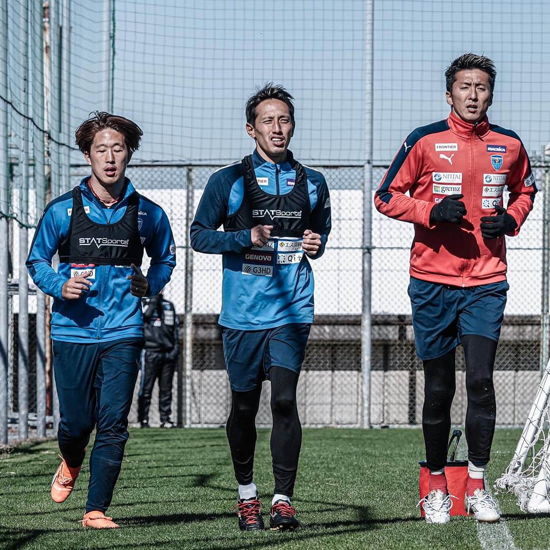 横浜FCさんのインスタグラム写真 - (横浜FCInstagram)「11月25日に向けて。  #yokohamafc #横浜FC #JLEAGUE #Jリーグ #HAMABLUE #決めるのは自分たちだ」11月15日 21時57分 - yokohamafc_official