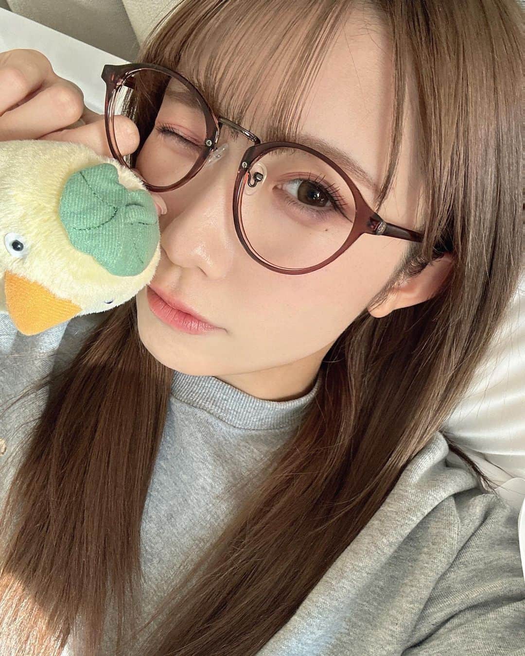 大河もものインスタグラム：「ジブリですきなおおとりさまを購入🐥⸒⸒ 癒される、、、たくさんほしい  みんなの癒しはなぁーに？？？ 教えてꪔ̤̮"🫶🏻  #グラビア #コスプレイヤー #アイドル」