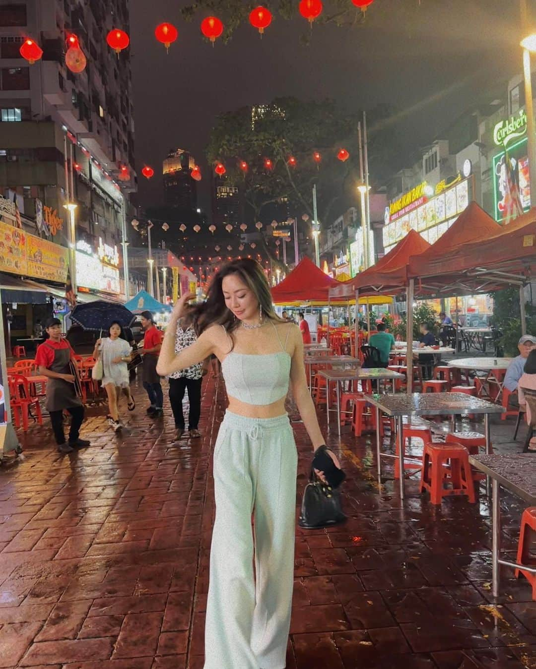 松岡李那さんのインスタグラム写真 - (松岡李那Instagram)「Malaysia Night 🇲🇾🙌✨ Food so Yummyyyy🤤 A lot of spice 🌶️🌶️🌶️ Taste of Malaysia ✨ I love it 🥰 Terima kasih 🙏 #毎日投稿challenge  @linahxoxo 💕 #kualalumpur  #malaysia #alorstreet  #travel #trip #jalanalor」11月15日 22時19分 - linahxoxo