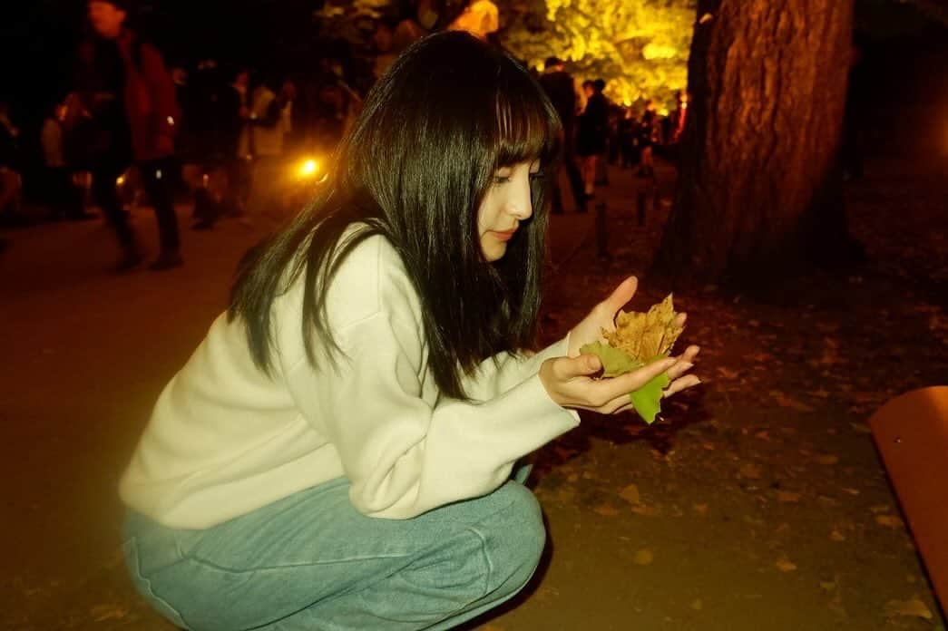 川原美咲のインスタグラム：「🍂🍁🌲 ・ 紅葉行ってきました🍁 ・ 彼女じゃん！！ どう？彼女？？？どうよどうよ？え？そうっしょ？ （静かにしてくれ笑） ・ ・ ・ ・ #紅葉スポット #東京紅葉 #紅葉狩り #紅葉デート #国営昭和記念公園 #立川市」