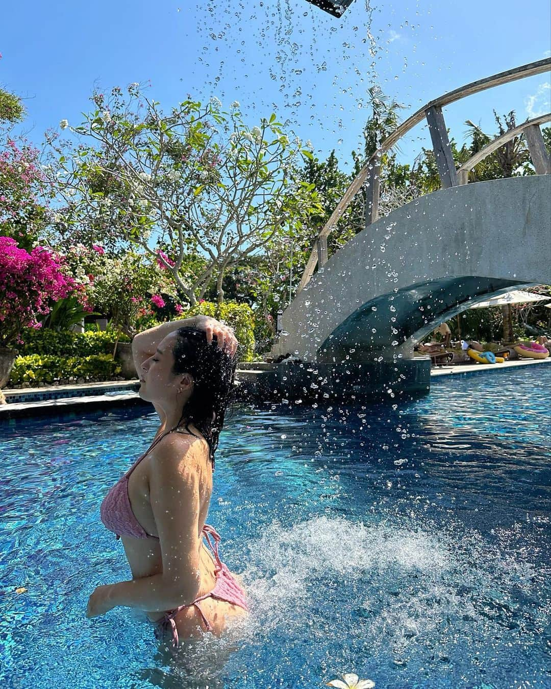 平田梨奈のインスタグラム：「Wet N Wild 🩵  夏戻ってこーい！！！」