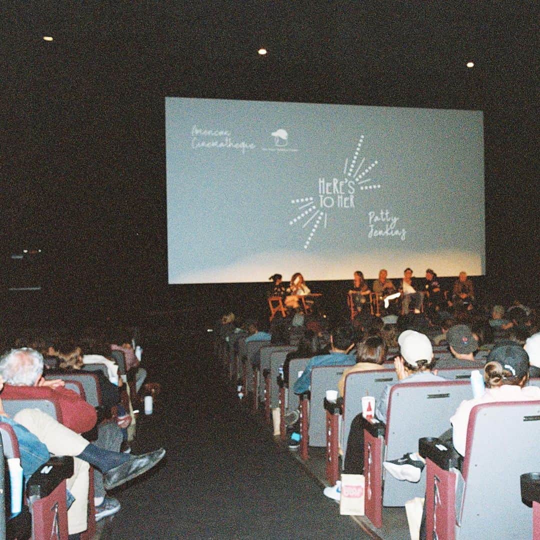キャサリン・C・ヒューズさんのインスタグラム写真 - (キャサリン・C・ヒューズInstagram)「was honored to introduce Patty Jenkins at the 20th Anniversary screening of MONSTER w @am_cinematheque alongside @nydfilms 🤝」11月16日 9時42分 - kacehughes