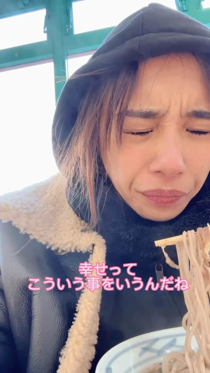 Garu chan（ガルちゃん）のインスタグラム：「幸せみっけ🍀 バイクに乗ると小さなことに 喜びを覚えて 何事にも感謝できるようになる」