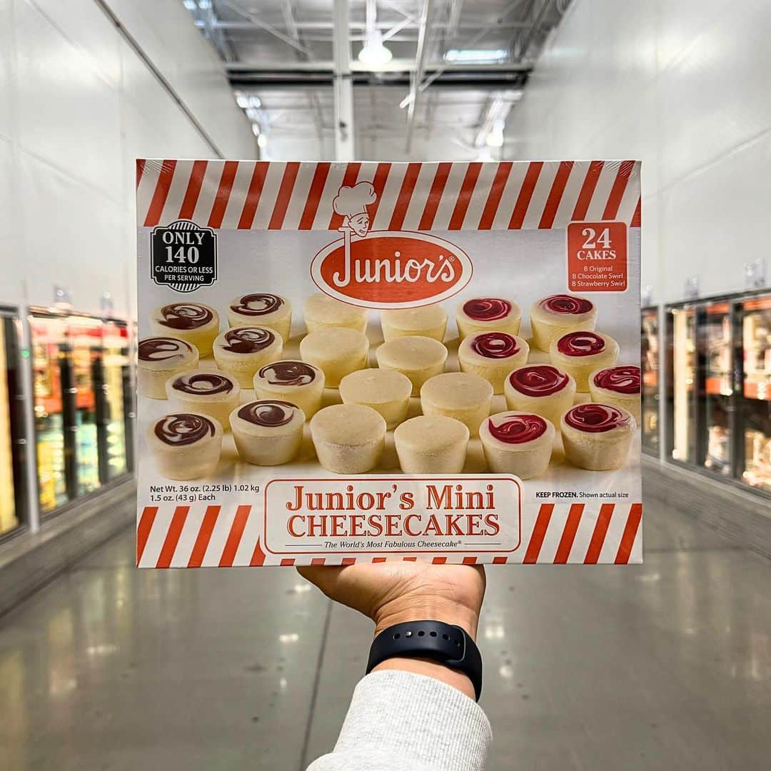 Costcoのインスタグラム：「Bite into an original, chocolate or strawberry mini cheesecake and save $6 through 11/27/23.」
