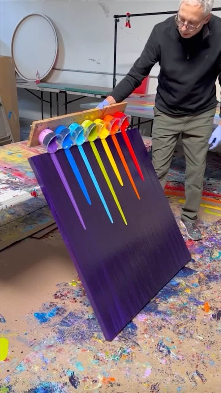 StreetArtGlobeのインスタグラム：「Here are @simonbullart’s most popular paintings, entitled “Seven Steps”, “Here Comes the Wave”, and “Sunshine on a Cloudy Day”. 🤯  What do you think? 🤷🏽‍♂️」