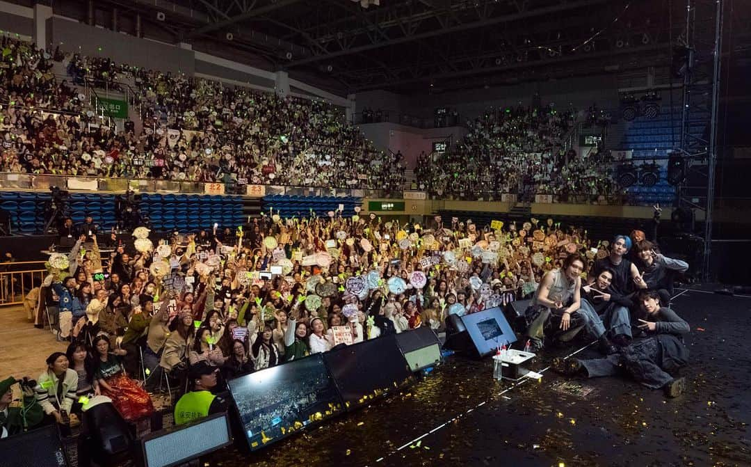 Way Vさんのインスタグラム写真 - (Way VInstagram)「2023 WayV SHOWCASE TOUR [On My Youth] in SUZHOU  #WayV_ShowcaseTour_OnMyYouth  #OnMyYouth #SHOWCASE #TOUR  #WayV_OnMyYouth #WayV #威神V  #SUZHOU #苏州」11月16日 0時48分 - wayvofficial