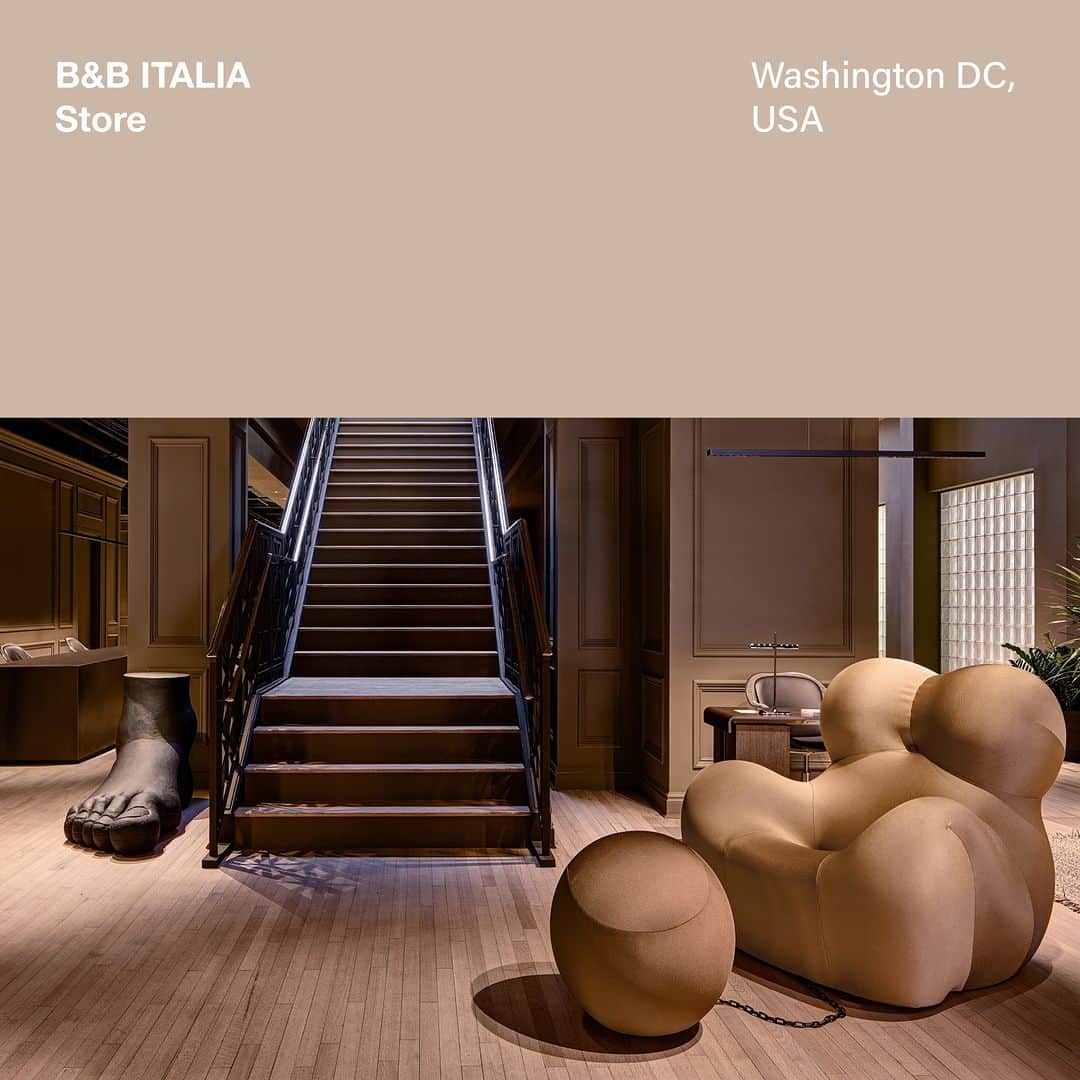 B&B Italiaのインスタグラム：「B&B Italia brings contemporary designs to Georgetown’s Design District at 3330 M St NW.  Francesco Farina, CEO of B&B Italia North America, expresses his enthusiasm for the store's arrival, stating, “We are excited about the evolution and development that B&B Italia’s new Flagship will bring to Georgetown. The most unique part about the design of the store at B&B Italia Georgetown is the elegance of the space designed by B&B Italia Design team with B&B Italia’s Creative Director, Piero Lissoni. Lissoni’s designs create a very contemporary interior space which provides a striking juxtaposition and contrast with the exterior brownstone building that we chose to make our Flagship”.  #bebitalia #design #WashingtonDC #USA」