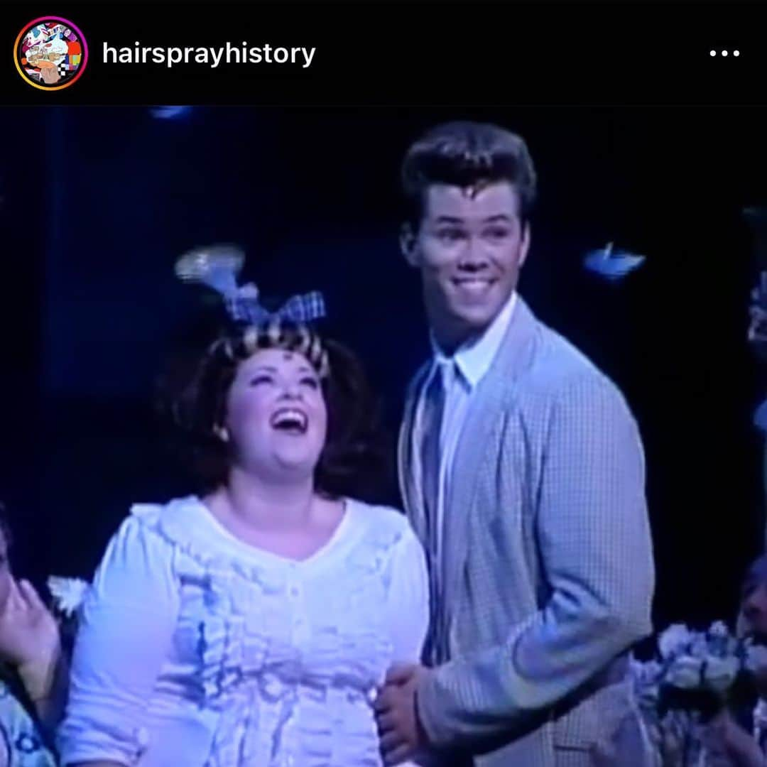 アンドリュー・ラネルズのインスタグラム：「18 years ago today I began playing Link Larkin in Hairspray on Broadway opposite the incredible Shannon Durig. I had been in the ensemble for many months and then Jack O’Brien, Jerry Mitchell, Marc Shaiman and Scott Wittman gave me the chance to play my first lead on Broadway. I will always be grateful to them for that. Thank you, @hairsprayhistory for the reminder. ❤️ #hairspraywow」