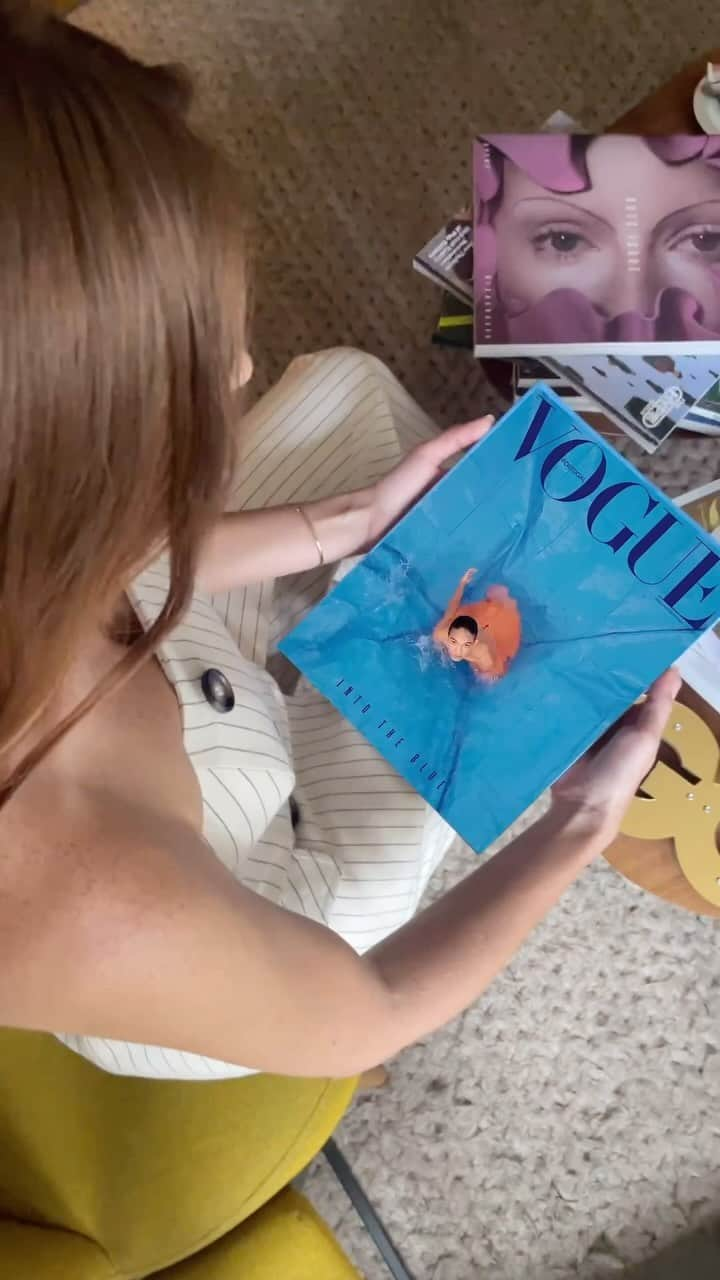 マリ・マリアのインスタグラム：「🩵 @vogueportugal」