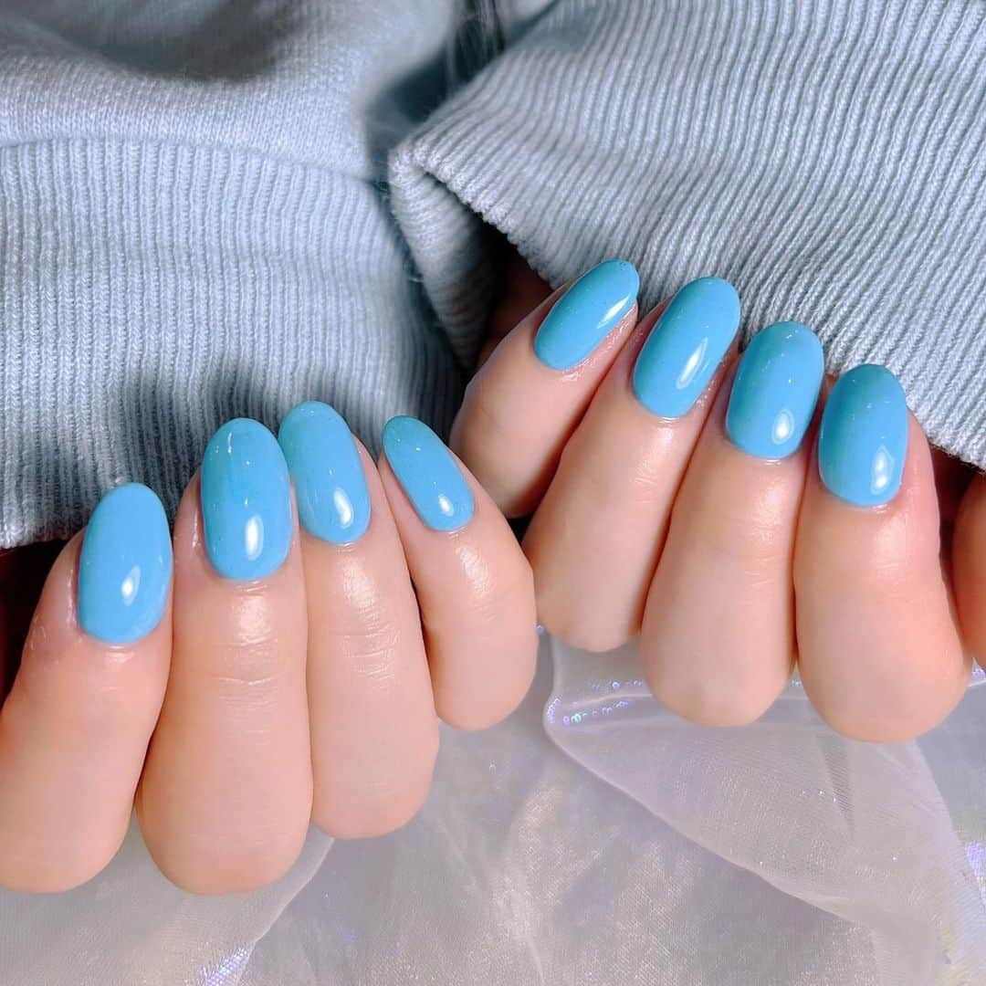 なかやまちえこのインスタグラム：「𝔅𝔩𝔲𝔢.⠀ ⠀ @kyarypappa ちゃん⠀ SICK OF MY SELFみたいなネイル🩵⠀ #nail #nails #nailart #ネイル #美甲 #ネイルアート  #japanesenailart #manucure #japanesenails #manicurist #gelnails #أظافر #네일아트 #미용  #เพ้นท์เล็บ #artedeuñas #เพ้นท์เล็บเจล #ジェルネイルデザイン #ネイルデザイン #nagelkunst @aby_sharenail」